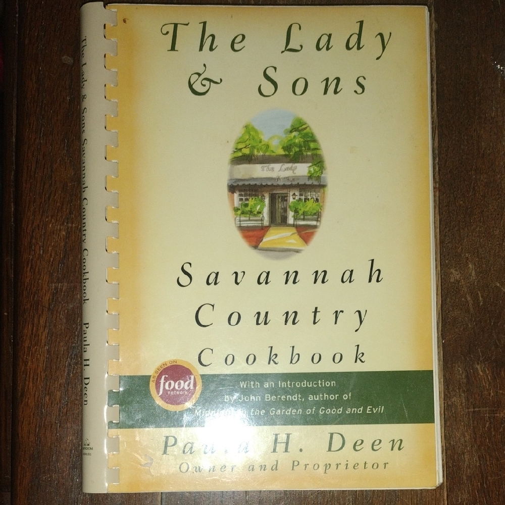 The Lady & Sons Savannah Country Cookbook by Paula H. Deen - Cream Cover